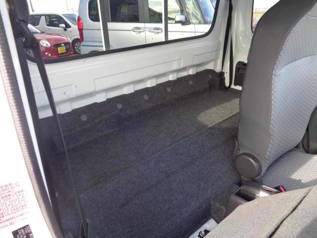 スーパーキャリイ Ｌ　４ＷＤ　ＭＴ　衝突被害軽減システム　ＥＴＣ　エアコン　ＣＤ（13枚目）