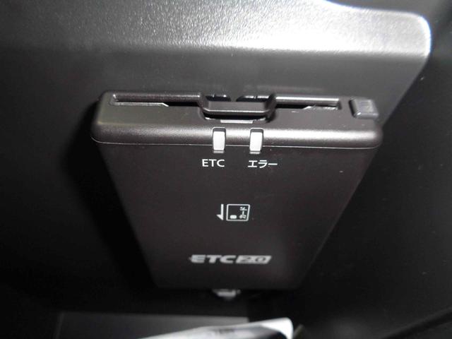 ノート ｅ－パワー　メダリスト　全周囲カメラ　ナビ　ＴＶ　クリアランスソナー　オートクルーズコントロール　レーンアシスト　衝突被害軽減システム　アルミホイール　オートライト　スマートキー　電動格納ミラー　ＣＶＴ　ＥＳＣ（6枚目）