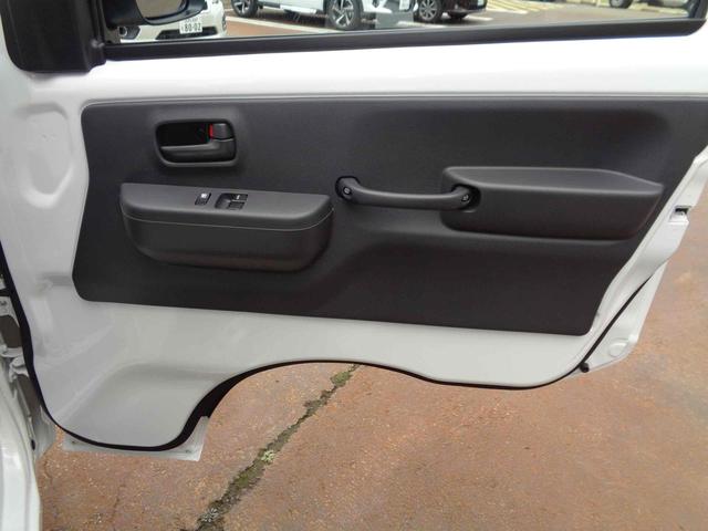 キャリイトラック ＫＣエアコン・パワステ農繁仕様　４ＷＤ　ＡＴ　衝突被害軽減システム　クリアランスソナー　レーンアシスト　アイドリングストップ　オートライト　ＥＳＣ　エアコン　パワーステアリング　パワーウィンドウ（19枚目）