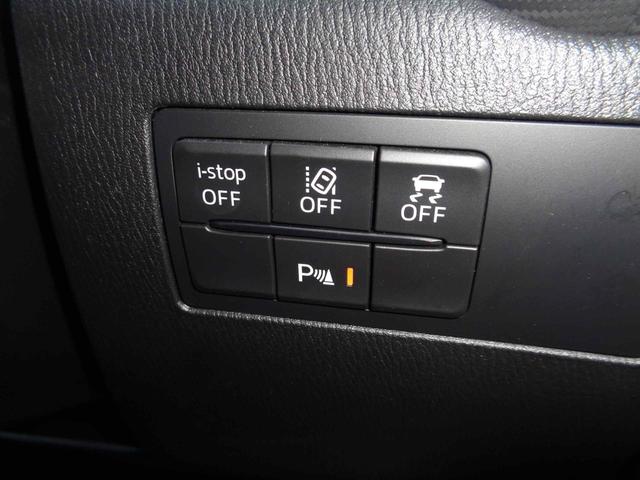 接触を未然に防ぐ、クリアランスソナー搭載です。車を守るためには必須のアイテムですね。