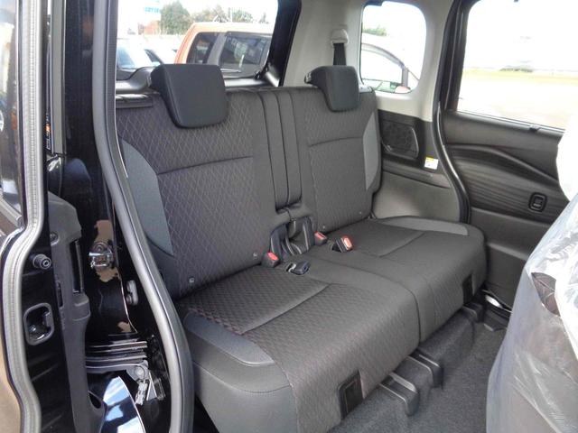 ソリオバンディット ハイブリッドＭＶ　ハイブリッド　全周囲カメラ　ナビ　両側電動スライドドア　クリアランスソナー　オートクルーズコントロール　レーンアシスト　衝突被害軽減システム　オートライト　ＬＥＤヘッドランプ　スマートキー（10枚目）