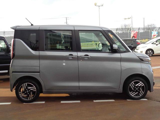 ルークス ハイウェイスター　Ｘ　プロパイロットエディション　ＥＴＣ　全周囲カメラ　両側電動スライドドア　ナビ　クリアランスソナー　オートクルーズコントロール　オートライト　スマートキー　アイドリングストップ　電動格納ミラー　シートヒーター　ベンチシート　ＣＶＴ（3枚目）