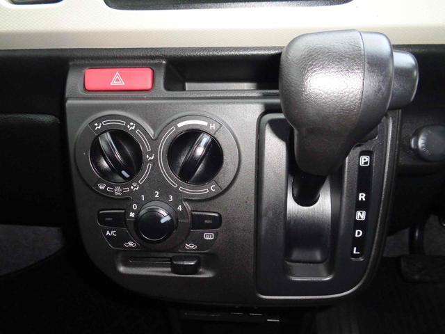 アルト L クリアランスソナー レーンアシスト 衝突被害軽減システム オートライト アイドリングストップ シートヒーター CVT ESC CD ミュージックプレイヤー接続可 エアコン パワーステアリング(17枚目)