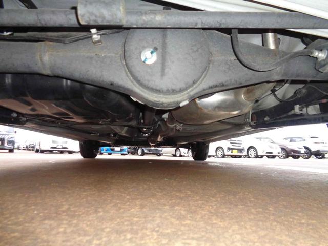 アルト L クリアランスソナー レーンアシスト 衝突被害軽減システム オートライト アイドリングストップ シートヒーター CVT ESC CD ミュージックプレイヤー接続可 エアコン パワーステアリング(23枚目)