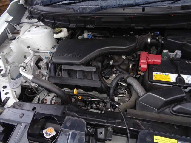 エクストレイル ２０Ｘｉ　全周囲カメラ　クリアランスソナー　オートクルーズコントロール　ナビ　ＴＶ　オートライト　電動リアゲート　アルミホイール　スマートキー　アイドリングストップ　電動格納ミラー　シートヒーター　ＣＶＴ（29枚目）