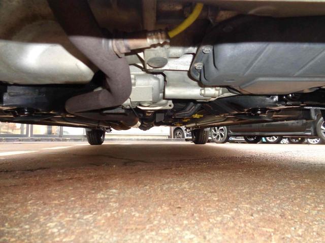 ステラ Ｌ　スマートアシスト　ＥＴＣ　バックカメラ　ナビ　衝突被害軽減システム　オートマチックハイビーム　アイドリングストップ　電動格納ミラー　シートヒーター　ベンチシート　ＣＶＴ　ＥＳＣ　エアコン　パワーステアリング（29枚目）