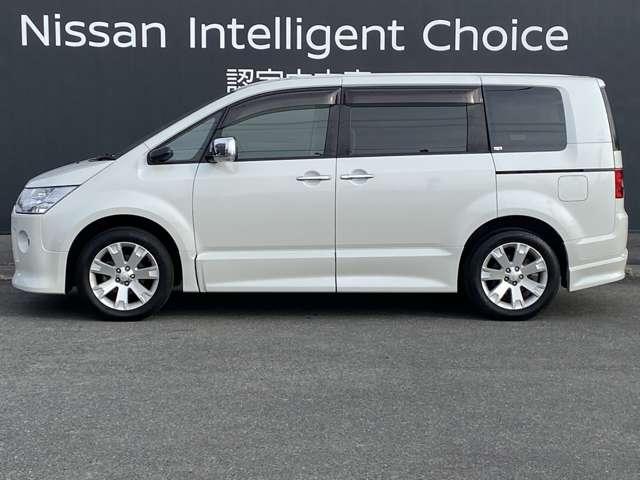 デリカＤ：５ ２．０　ローデスト　Ｇ　パワーパッケージ　ナビ　後席モニター　バックモニター（2枚目）