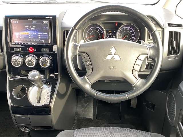 デリカＤ：５ ２．０　ローデスト　Ｇ　パワーパッケージ　ナビ　後席モニター　バックモニター（4枚目）