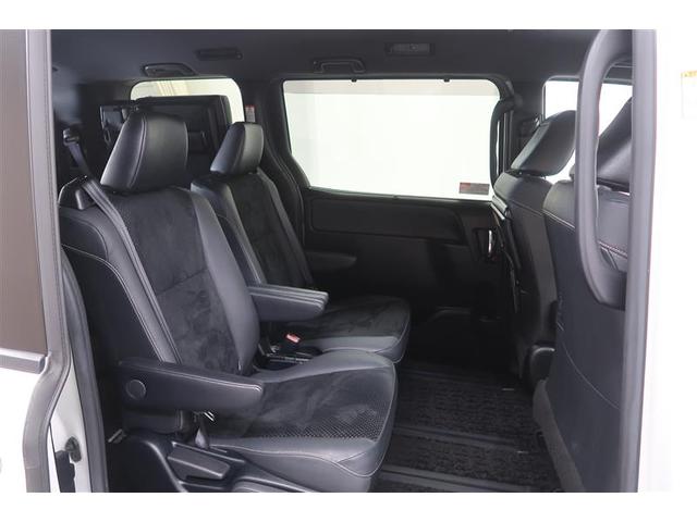 ヴォクシー ハイブリッドＺＳ　煌ＩＩＩ　衝突被害軽減システム　ナビ＆ＴＶ　フルエアロ　後席モニター　バックカメラ　ＥＴＣ　アルミホイール　両側電動スライド　乗車定員７人　ハイブリッド　オートクルーズコントロール　ＬＥＤヘッドランプ（15枚目）