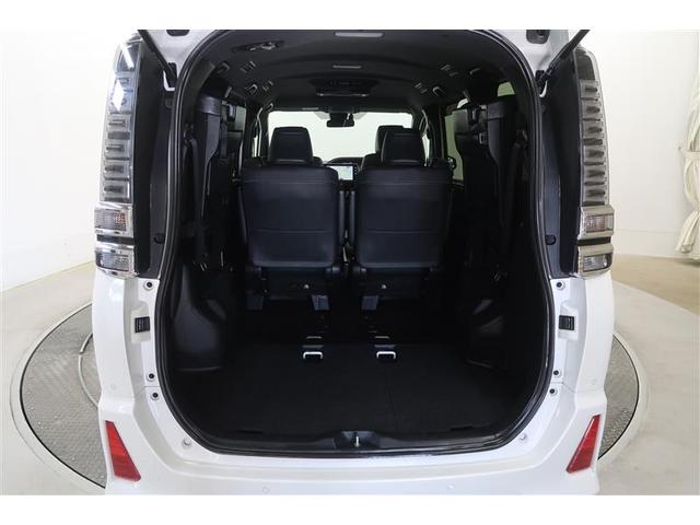 ヴォクシー ハイブリッドＺＳ　煌ＩＩＩ　衝突被害軽減システム　ナビ＆ＴＶ　フルエアロ　後席モニター　バックカメラ　ＥＴＣ　アルミホイール　両側電動スライド　乗車定員７人　ハイブリッド　オートクルーズコントロール　ＬＥＤヘッドランプ（30枚目）