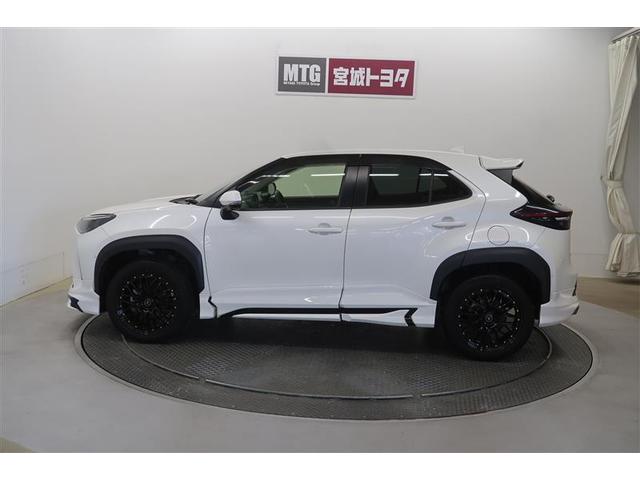 ヤリスクロス ハイブリッドZ 衝突被害軽減システム フルエアロ ナビ バックカメラ ETC アルミホイール ハイブリッド オートクルーズコントロール LEDヘッドランプ ワンオーナー(9枚目)