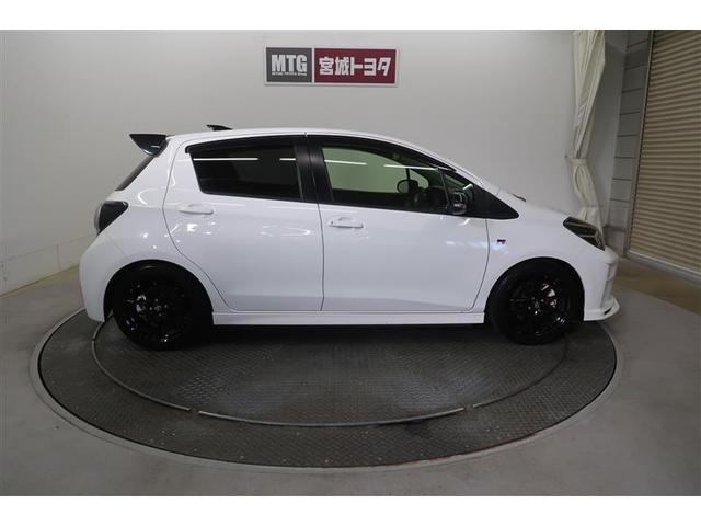 ヴィッツ GRスポーツGR 衝突被害軽減システム ナビ&TV フルエアロ バックカメラ ETC アルミホイール LEDヘッドランプ(10枚目)