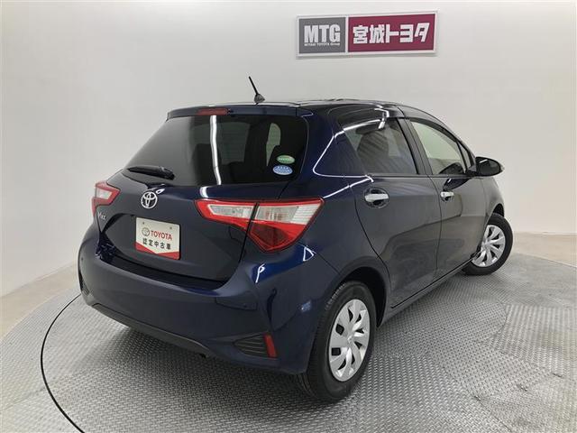 ヴィッツ Ｆ　セーフティーエディションＩＩＩ　衝突被害軽減システム　ナビ＆ＴＶ　バックカメラ　ＥＴＣ　ＬＥＤヘッドランプ（5枚目）