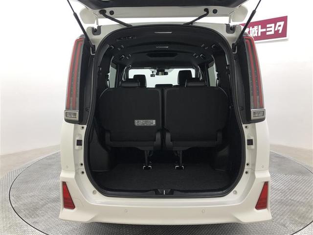 ノア Ｓｉ　ダブルバイビーＩＩ　衝突被害軽減システム　４ＷＤ　ナビ＆ＴＶ　フルエアロ　バックカメラ　ＥＴＣ　アルミホイール　両側電動スライド　乗車定員８人　オートクルーズコントロール　ＬＥＤヘッドランプ　ワンオーナー　寒冷地（14枚目）