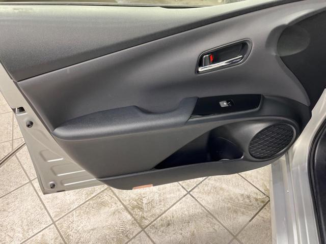 S 純正SDナビ トヨタセーフティーセンス レーダークルーズコントロール オートエアコン コーナーセンサー 禁煙車 LEDヘッドライト 4WD スマートキー バックカメラ(27枚目)