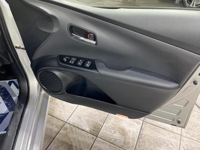 S 純正SDナビ トヨタセーフティーセンス レーダークルーズコントロール オートエアコン コーナーセンサー 禁煙車 LEDヘッドライト 4WD スマートキー バックカメラ(31枚目)