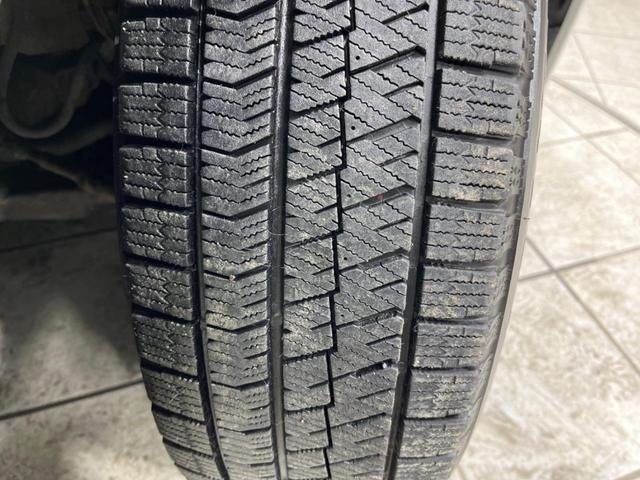 S 純正SDナビ トヨタセーフティーセンス レーダークルーズコントロール オートエアコン コーナーセンサー 禁煙車 LEDヘッドライト 4WD スマートキー バックカメラ(48枚目)