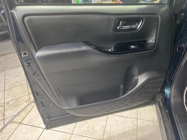 Si ダブルバイビー SDナビ トヨタセーフティーセンス 両側電動スライドドア 寒冷地仕様 禁煙車 4WD クルコン LEDヘッドライト オートエアコン オートライト スマートキー ハーフレザー(29枚目)