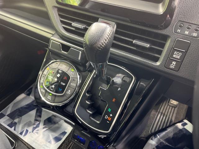 ZS 煌 SDナビ フルセグ 両側パワスラ 禁煙車 4WD 寒冷地仕様 プリクラッシュセーフティセンス レーダークルーズコントロール LEDヘッド&フォグ オートライト&エアコン ETC バックカメラ(22枚目)
