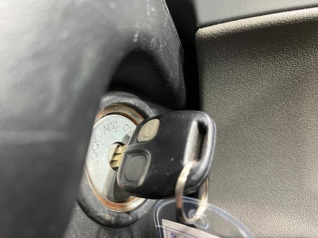 アクティブフィールドエディション 4WD 純正HDDナビ 後席フリップダウンモニター バックカメラ ハーフレザーシート パワーシート 前席シートヒーター HIDヘッド オートライト 寒冷地仕様(40枚目)