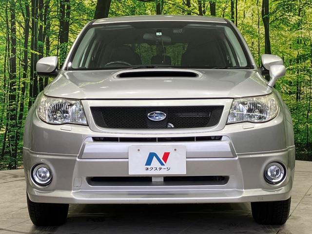 2.0XT ブラックレザーリミテッド 純正HDDナビ フルセグ クルーズコントロール 禁煙車 4WD シートヒーター パワーシート HIDヘッドライト ETC ドラレコ 盗難防止システム プライバシーガラス(15枚目)