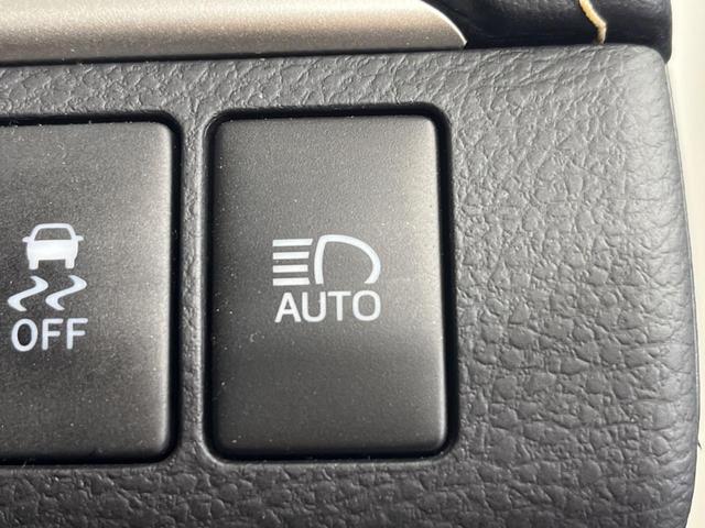 ハリアー プレミアム　４ＷＤ　禁煙車　Ｂｌｕｅｔｏｏｔｈ付純正ナビ　ドライブレコーダー　ＥＴＣ　バックカメラ　パワーバックドア　運転席パワーシート　クルーズコントロール　ＬＥＤヘッドライト　ＬＥＤフォグランプ　オートライト（29枚目）