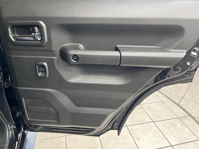 ジムニーノマド ＦＣ　４ＷＤ　９型アルパインディスプレイオーディオ　オプショングリル　マッドフラップ　バックカメラ　セーフティサポート　アダプティブクルーズ　禁煙車　シートヒーター　ドラレコ　ＬＥＤヘッド　ＥＴＣ（57枚目）