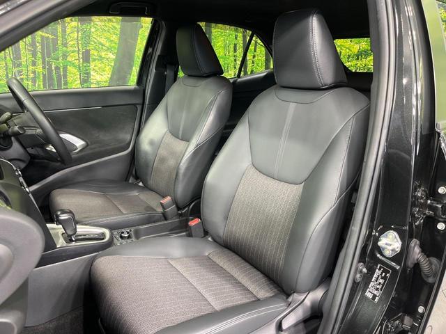 ヤリスクロス ハイブリッドＺ　４ＷＤ　純正８型ディスプレイオーディオ　バックカメラ　セーフティセンス　レーダークルーズ　禁煙車　ハーフレザーシート　ステアリングヒーター　シートヒーター　パワーシート　　スマートキー　ＬＥＤヘッド（47枚目）