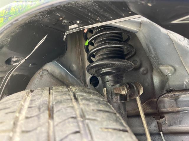 ワゴンＲスティングレー ハイブリッドＸ　リミテッド　４ＷＤ　禁煙車　ＳＤナビ　セーフティサポート　前席シートヒーター　キーレススマートシステム　オートライト　オートマチックハイビーム　車線逸脱抑制機能　革巻きステアリング　ＬＥＤヘッドランプ（20枚目）