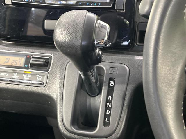 ワゴンＲスティングレー ハイブリッドＸ　リミテッド　４ＷＤ　禁煙車　ＳＤナビ　セーフティサポート　前席シートヒーター　キーレススマートシステム　オートライト　オートマチックハイビーム　車線逸脱抑制機能　革巻きステアリング　ＬＥＤヘッドランプ（21枚目）