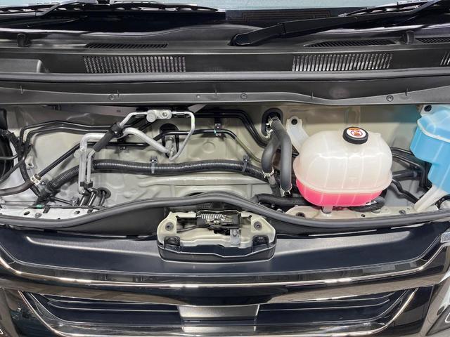 ハイエースバン スーパーＧＬ　ダークプライムＩＩ　４ＷＤ　ベッドキット　純正ナビ　フリップダウンモニター　両側電動スライドドア　デジタルインナーミラー　セーフティセンス　純正オプション１５インチアルミ　バックカメラ　ドラレコ　ＥＴＣ　禁煙車（31枚目）