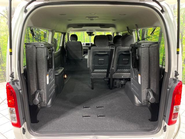 ハイエースワゴン ＧＬ　４ＷＤ　登録済未使用車　モデリスタエアロ　電動スライドドア　セーフティセンス　禁煙車　パーキングセンサー　スマートキー　ＬＥＤヘッド　デジタルインナーミラー　純正１５インチアルミホイール（10枚目）