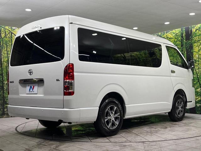 ハイエースワゴン ＧＬ　４ＷＤ　登録済未使用車　モデリスタエアロ　電動スライドドア　セーフティセンス　禁煙車　パーキングセンサー　スマートキー　ＬＥＤヘッド　デジタルインナーミラー　純正１５インチアルミホイール（17枚目）