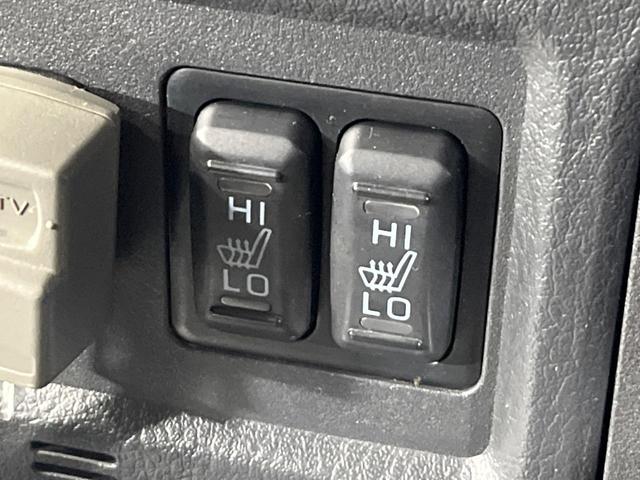 パジェロ ロング　エクシード　４ＷＤ　ターボ　７７人乗り　純正ＳＤナビ　バックカメラ　シートヒーター　ＨＩＤヘッド　ＥＴＣ　クルーズコントロール　オートエアコン　純正１７インチアルミ　Ｂｌｕｅｔｏｏｔｈ再生　ＣＤ　ＤＶＤ再生　フル（50枚目）