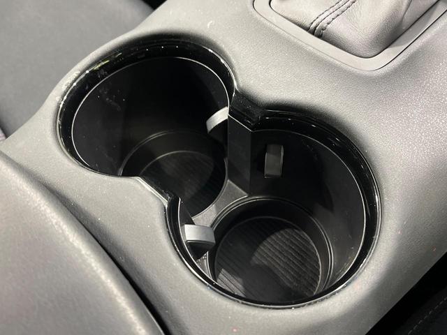ハリアー Ｓ　４ＷＤ　純正８型ディスプレイオーディオ　バックカメラ　セーフティセンス　レーダークルーズ　禁煙車　スマートキー＆プッシュスタート　ＥＴＣ　コーナーセンサー　オートマチックハイビーム（51枚目）