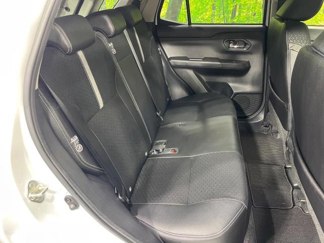 ロッキー プレミアム　４ＷＤ　ターボ　純正９型ナビ　全周囲カメラ　寒冷地仕様　スマートアシスト　レーダークルーズ　禁煙車　ハーフレザーシート　ドラレコ　コーナーセンサー　スマートキー　ＬＥＤヘッド　ビルトインＥＴＣ（10枚目）