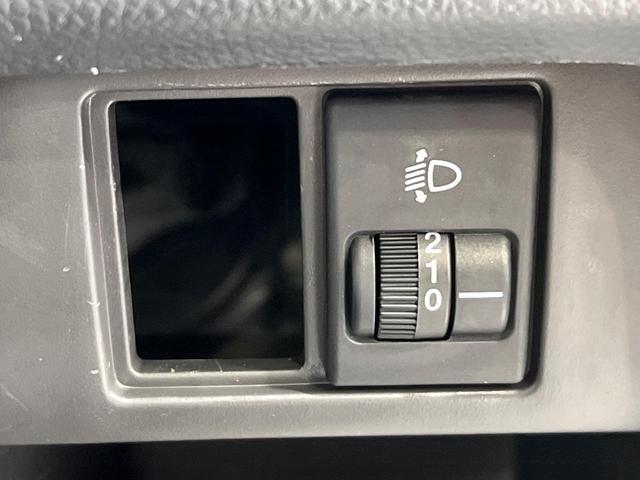 キャリイトラック ＫＣ　４ＷＤ　禁煙車　ＣＤ・ＤＶＤ再生　高低速２段階式５ＭＴ　サンバイザー（運転席／助手席）　エアバックセット（21枚目）
