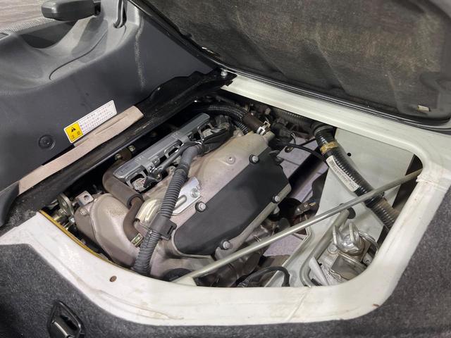 キャリイトラック ＫＣ　４ＷＤ　禁煙車　ＣＤ・ＤＶＤ再生　高低速２段階式５ＭＴ　サンバイザー（運転席／助手席）　エアバックセット（27枚目）