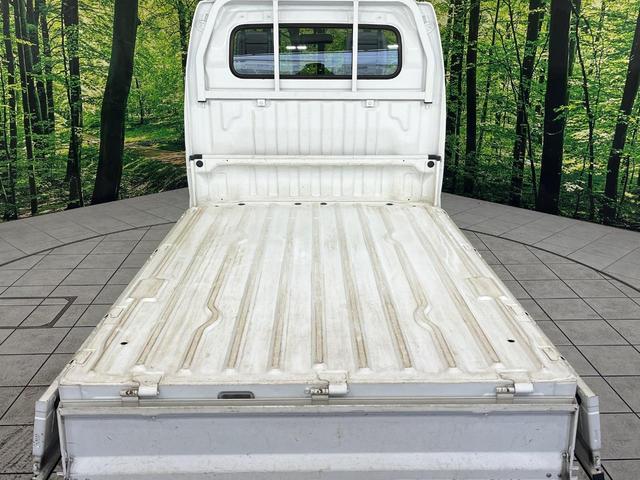 キャリイトラック ＫＣ　４ＷＤ　禁煙車　ＣＤ・ＤＶＤ再生　高低速２段階式５ＭＴ　サンバイザー（運転席／助手席）　エアバックセット（31枚目）