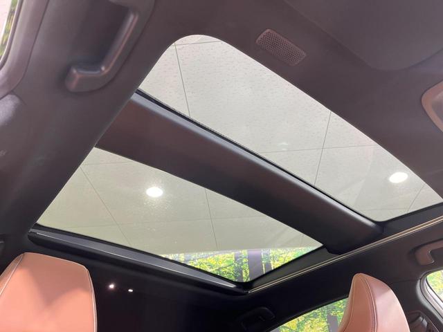 クラウンスポーツ Ｚ　４ＷＤ　パノラマルーフ　１２．３インチ純正ナビ　全周囲カメラ　禁煙車　プリクラッシュセーフティ　レーダークルーズコントロール　シートベンチレーション　寒冷地仕様　ＥＴＣ　パワーシート　パワーバックドア（3枚目）