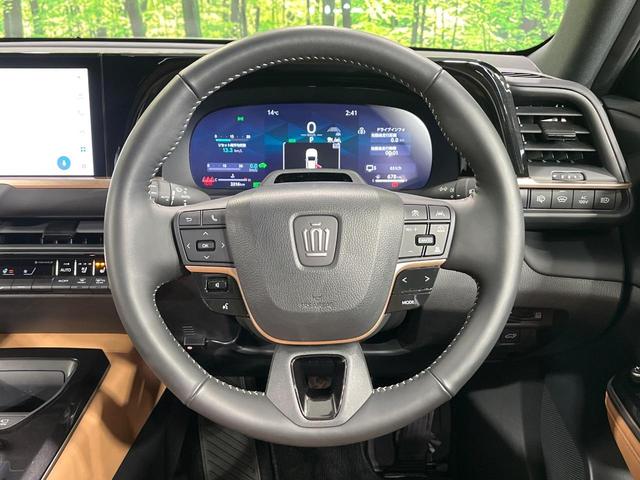 クラウンスポーツ Ｚ　４ＷＤ　パノラマルーフ　１２．３インチ純正ナビ　全周囲カメラ　禁煙車　プリクラッシュセーフティ　レーダークルーズコントロール　シートベンチレーション　寒冷地仕様　ＥＴＣ　パワーシート　パワーバックドア（12枚目）