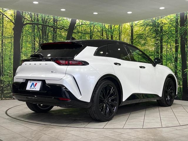 クラウンスポーツ Ｚ　４ＷＤ　パノラマルーフ　１２．３インチ純正ナビ　全周囲カメラ　禁煙車　プリクラッシュセーフティ　レーダークルーズコントロール　シートベンチレーション　寒冷地仕様　ＥＴＣ　パワーシート　パワーバックドア（18枚目）