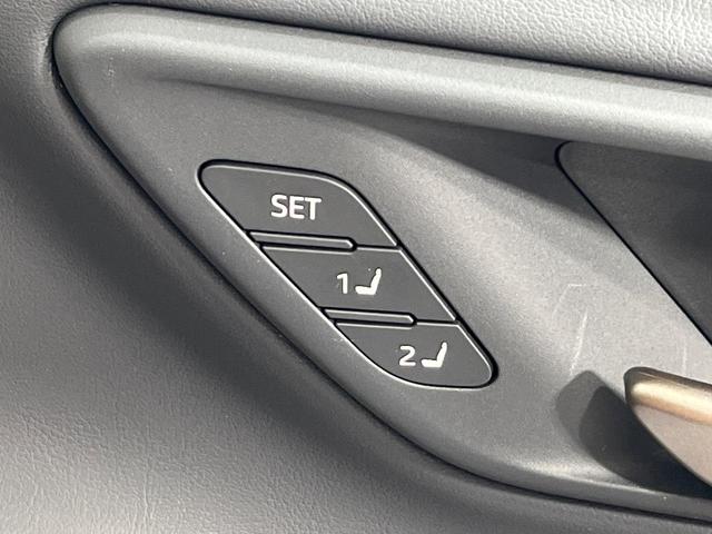 クラウンスポーツ Ｚ　４ＷＤ　パノラマルーフ　１２．３インチ純正ナビ　全周囲カメラ　禁煙車　プリクラッシュセーフティ　レーダークルーズコントロール　シートベンチレーション　寒冷地仕様　ＥＴＣ　パワーシート　パワーバックドア（31枚目）