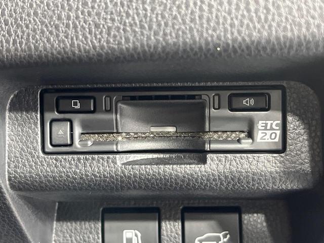 クラウンスポーツ Ｚ　４ＷＤ　パノラマルーフ　１２．３インチ純正ナビ　全周囲カメラ　禁煙車　プリクラッシュセーフティ　レーダークルーズコントロール　シートベンチレーション　寒冷地仕様　ＥＴＣ　パワーシート　パワーバックドア（36枚目）