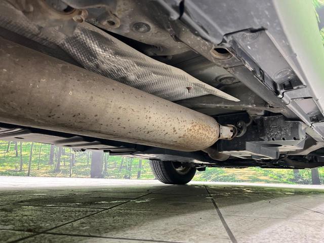 ハリアー エレガンス　４ＷＤ　純正ＳＤナビ　バックカメラ　寒冷地仕様　禁煙車　レザーシート　パワーシート　スマートキー　ＬＥＤヘッド　オートライト　デュアルエアコン　純正１７インチアルミ　Ｂｌｕｅｔｏｏｔｈ　ＣＤ（22枚目）