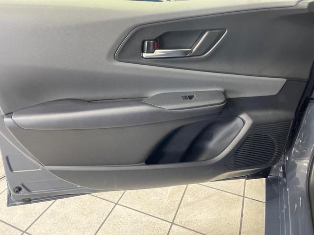 プリウス G 4WD 純正8型ディスプレイオーディオ 全周囲カメラ 寒冷地仕様 セーフティーセンス レーダークルーズ 禁煙車 ドラレコ コーナーセンサー スマートキー LEDヘッド ETC2.0 オートハイビーム(32枚目)