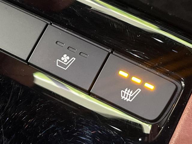 CX-8 XD エクスクルーシブモード 4WD サンルーフ マツダコネクトナビ 全周囲カメラ BOSEサウンド ディーゼルターボ 禁煙車 パワーバックドア 本革シート シートヒーター パワーシート スマートキー LEDヘッド ETC(8枚目)