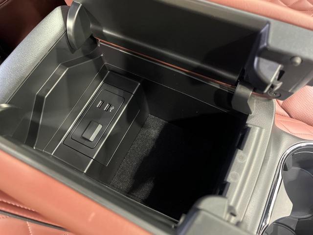 CX-8 XD エクスクルーシブモード 4WD サンルーフ マツダコネクトナビ 全周囲カメラ BOSEサウンド ディーゼルターボ 禁煙車 パワーバックドア 本革シート シートヒーター パワーシート スマートキー LEDヘッド ETC(77枚目)