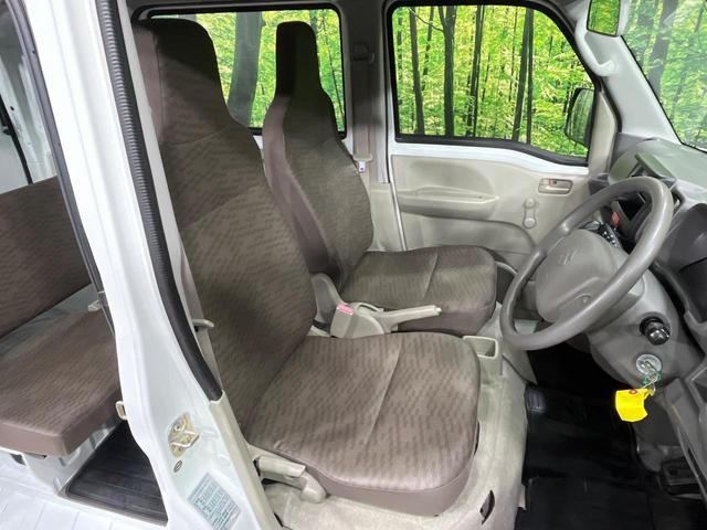 エブリイ PA 4WD ハイルーフ 禁煙車 2nd発進 両側スライドドア エアコン ヘッドライトレベライザー 純正ラジオ ABS パワーステアリング エアバック(運転席/助手席)(9枚目)