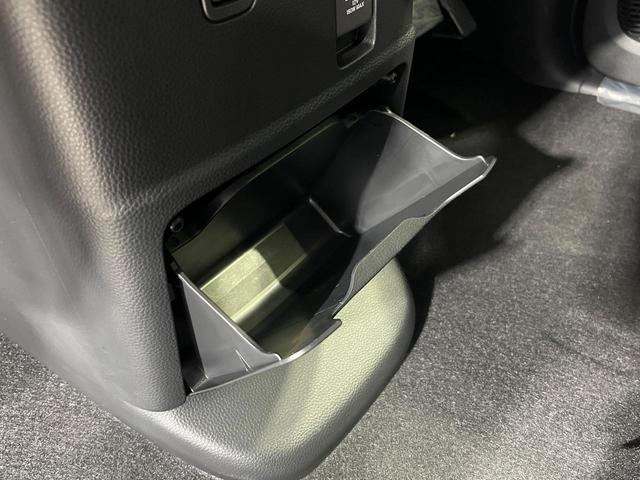 N-BOXカスタム L 4WD 純正ナビ バックカメラ ホンダセンシング 電動スライドドア シートヒーター LEDヘッド アダプティブクルーズ レーンアシスト ETC リアパーキングセンサー 電子パーキングブレーキ 禁煙車(32枚目)